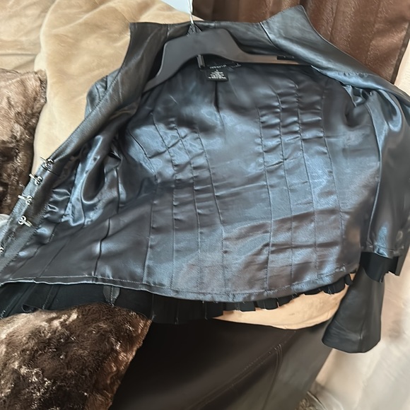 Jacket - Picture 6 of 6